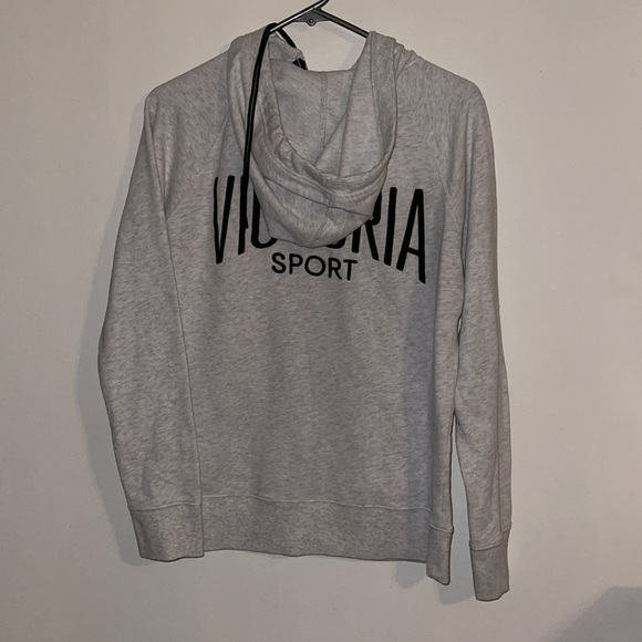 🌹VICTORIA SPORTS JACKET - Picture 2 of 3